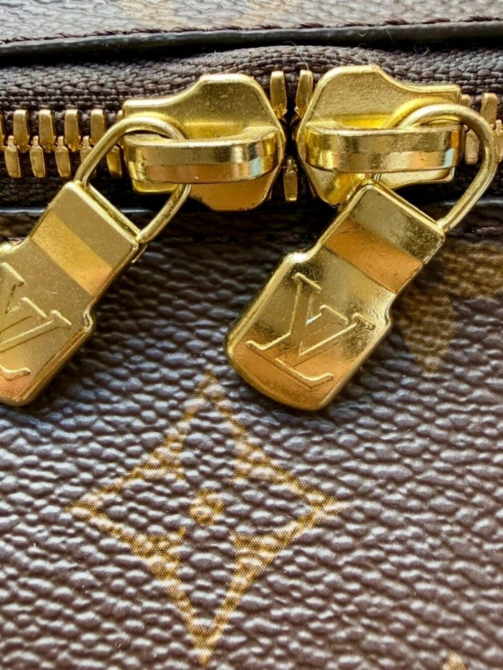 Louis Vuitton Monogram Canvas Nice Mini Vanity Toiletry Pouch - Picture 15 of 16